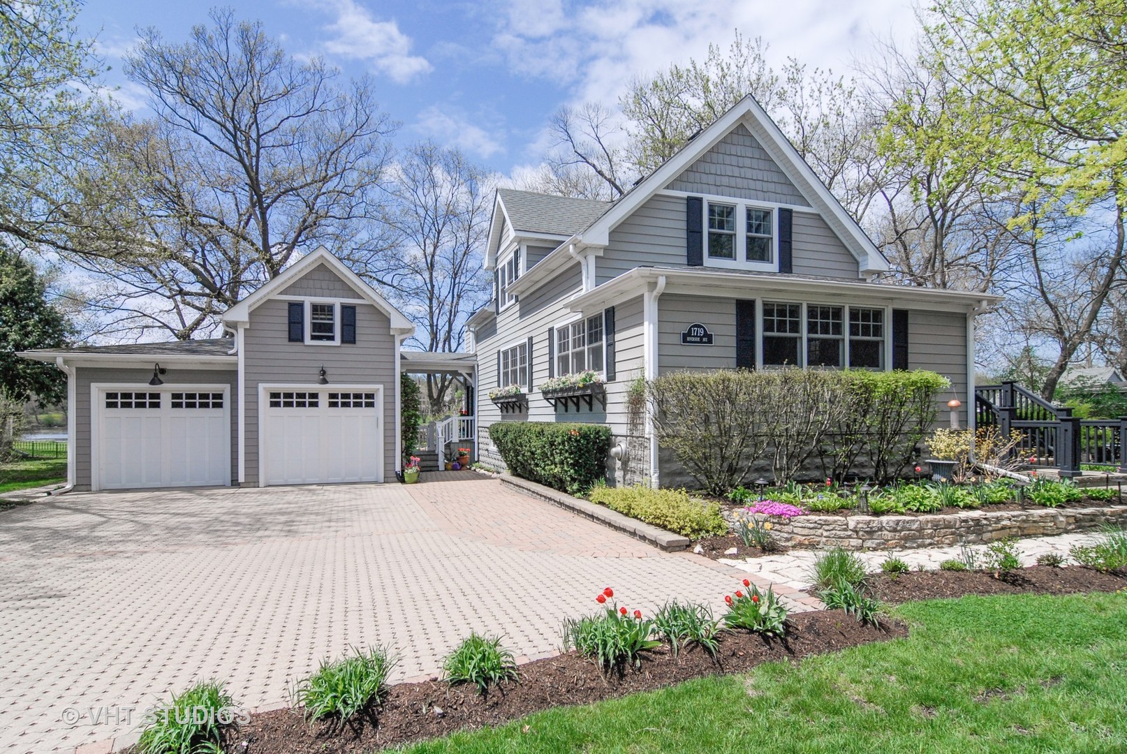 1719 Riverside, ST. CHARLES, Illinois