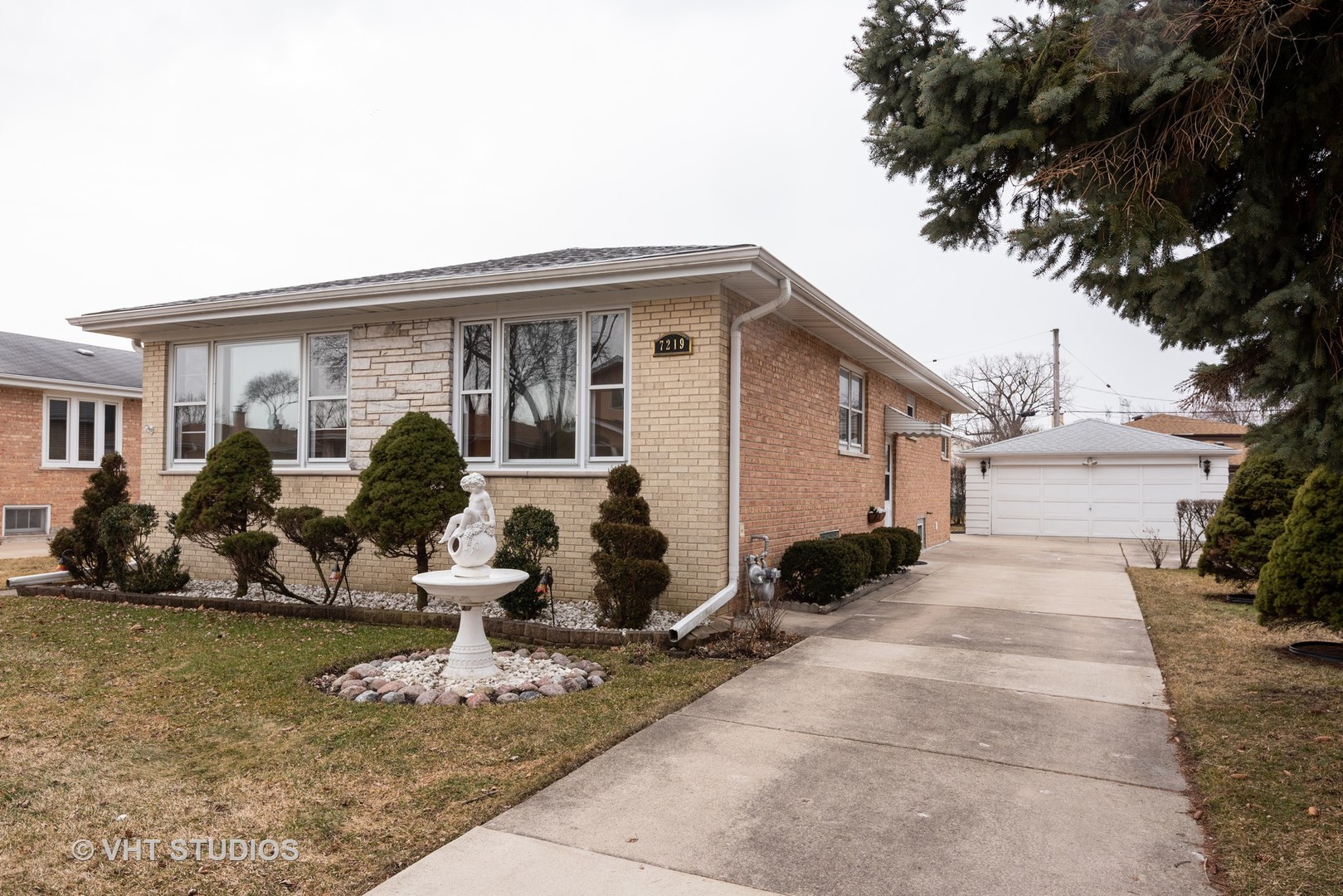 3 Bedroom Homes for sale in Morton Grove, Illinois Morton Grove MLS