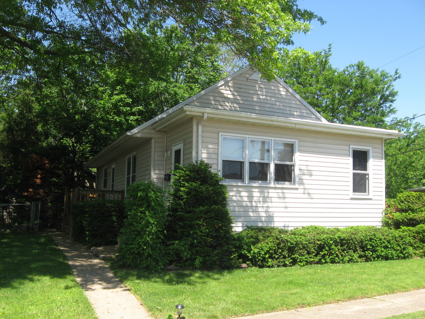 Luxury Homes for sale in Peru, Illinois Peru MLS Peru Real Estate