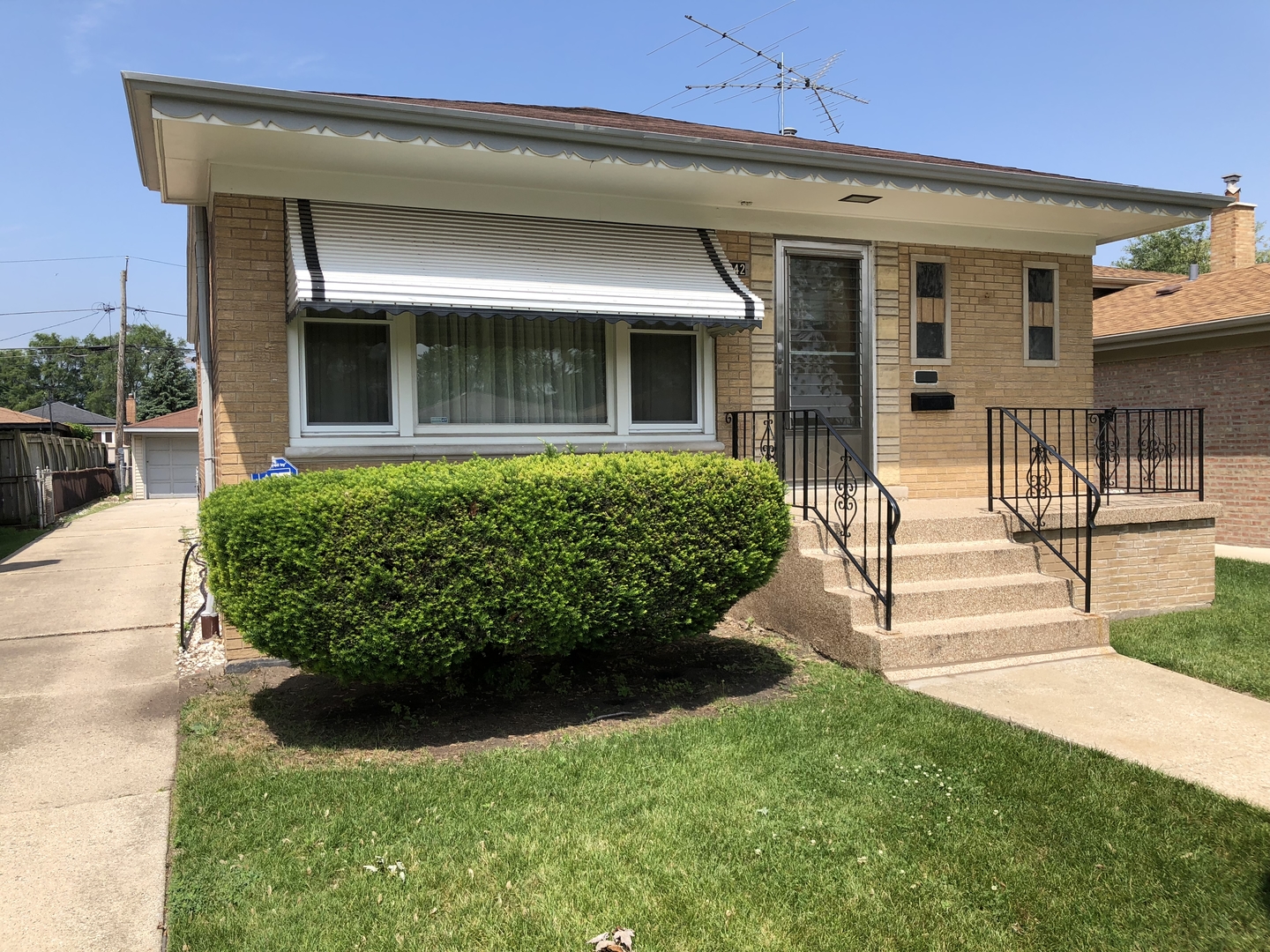 Jeffery Manor Real Estate & Jeffery Manor Chicago Information