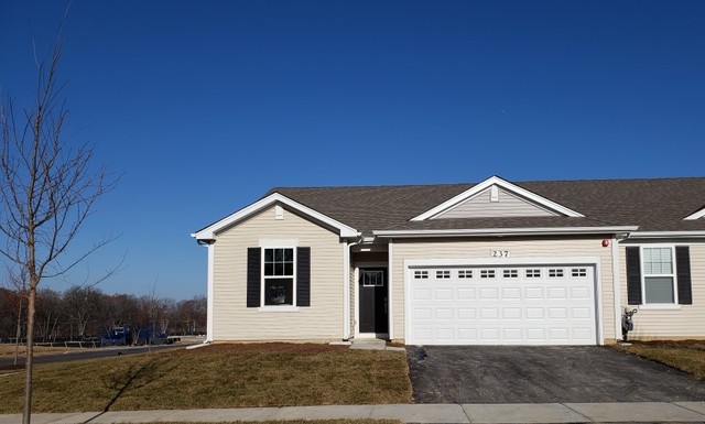 237 Sussex, North Aurora, Illinois