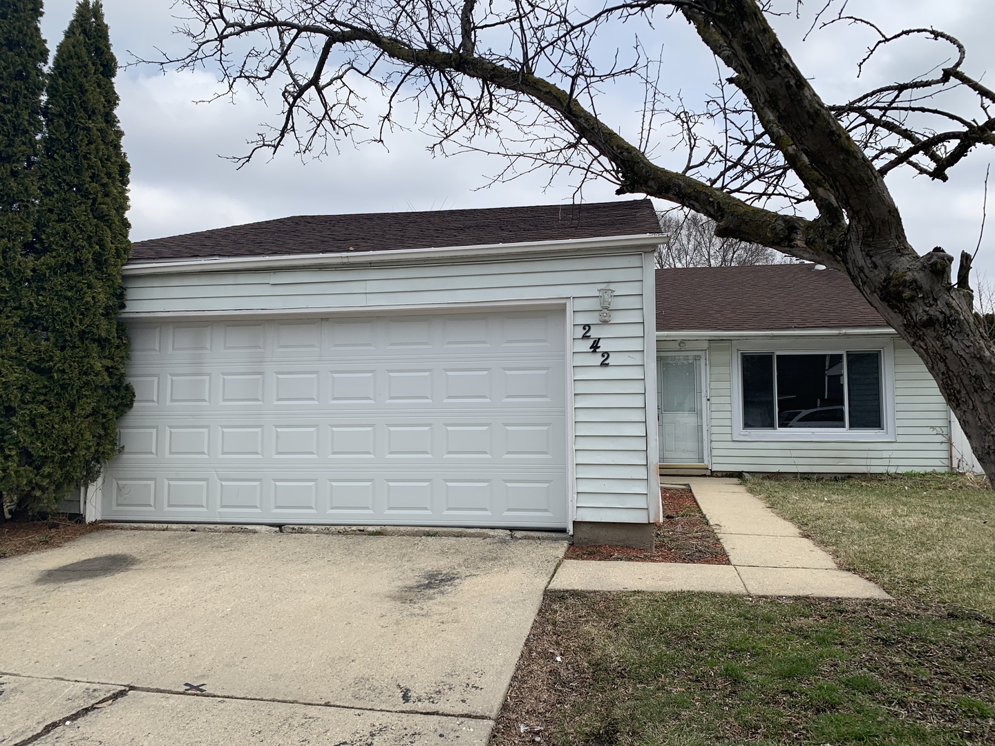 242 HIGHBURY, ELGIN, Illinois