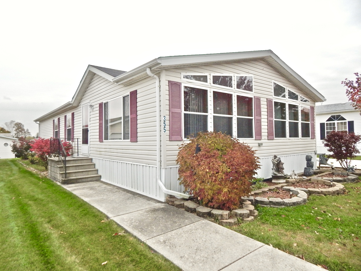 Homes for sale in the Maplebrook subdivision Matteson, Illinois Real