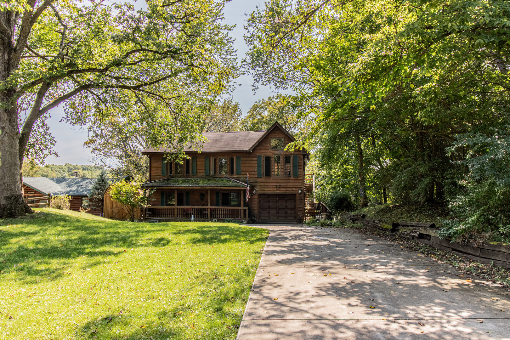 Homes for sale in the Lake Thunderbird subdivision Putnam, Illinois