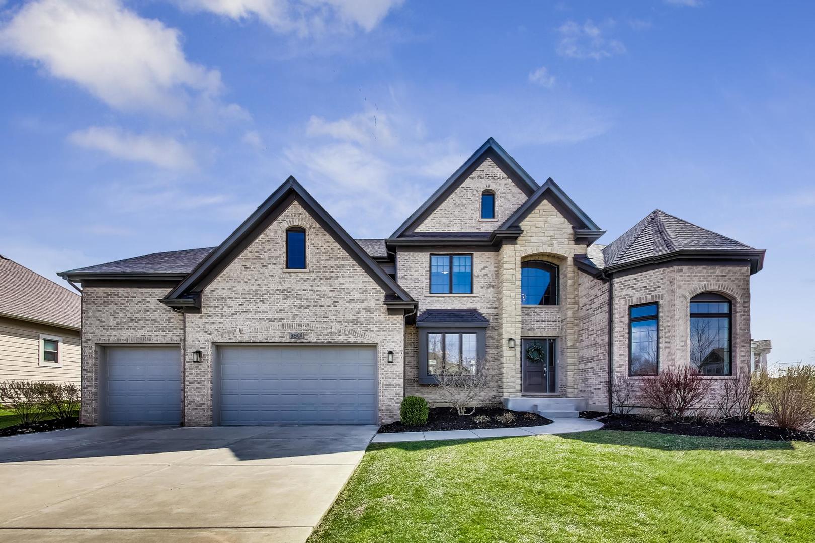 3601 Prestwick, Elgin, Illinois