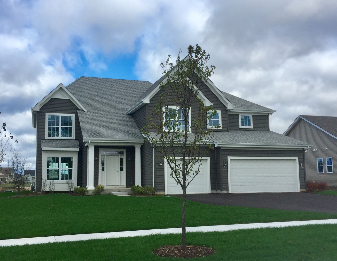 1390 Independence, ELBURN, Illinois