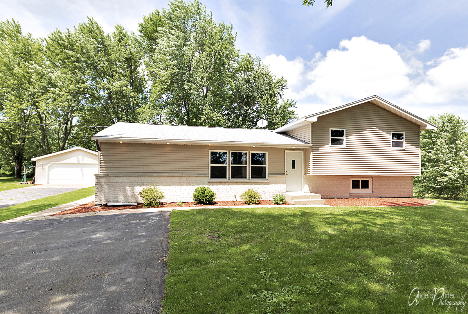 3 Bedroom Homes for sale in Harvard, Illinois Harvard MLS Harvard