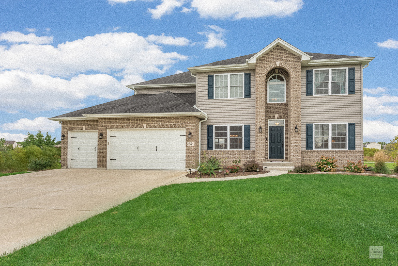 Homes for sale in the Grande Reserve subdivision Yorkville, Illinois
