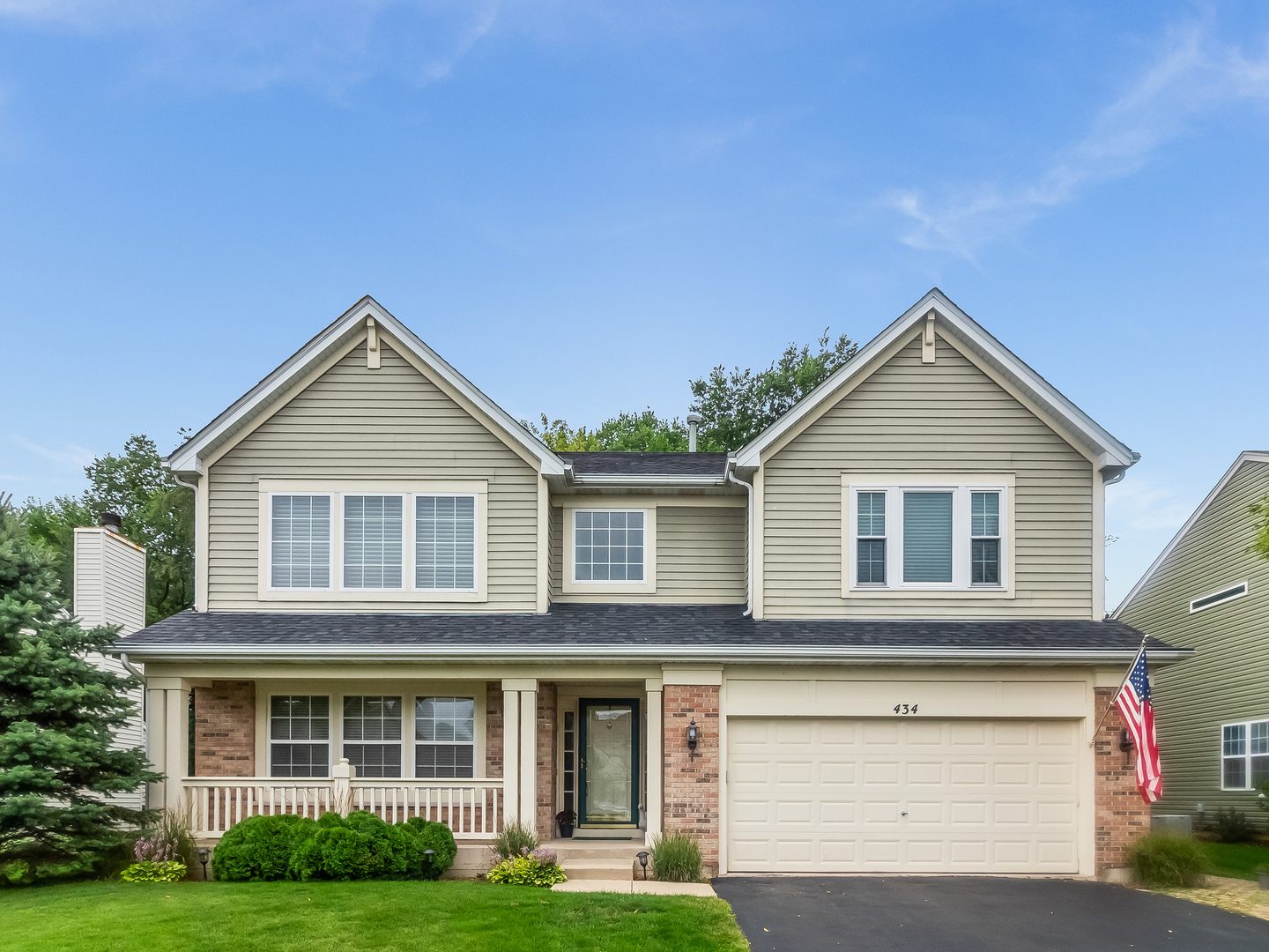 Homes for sale in the River Ridge subdivision South Elgin, Illinois