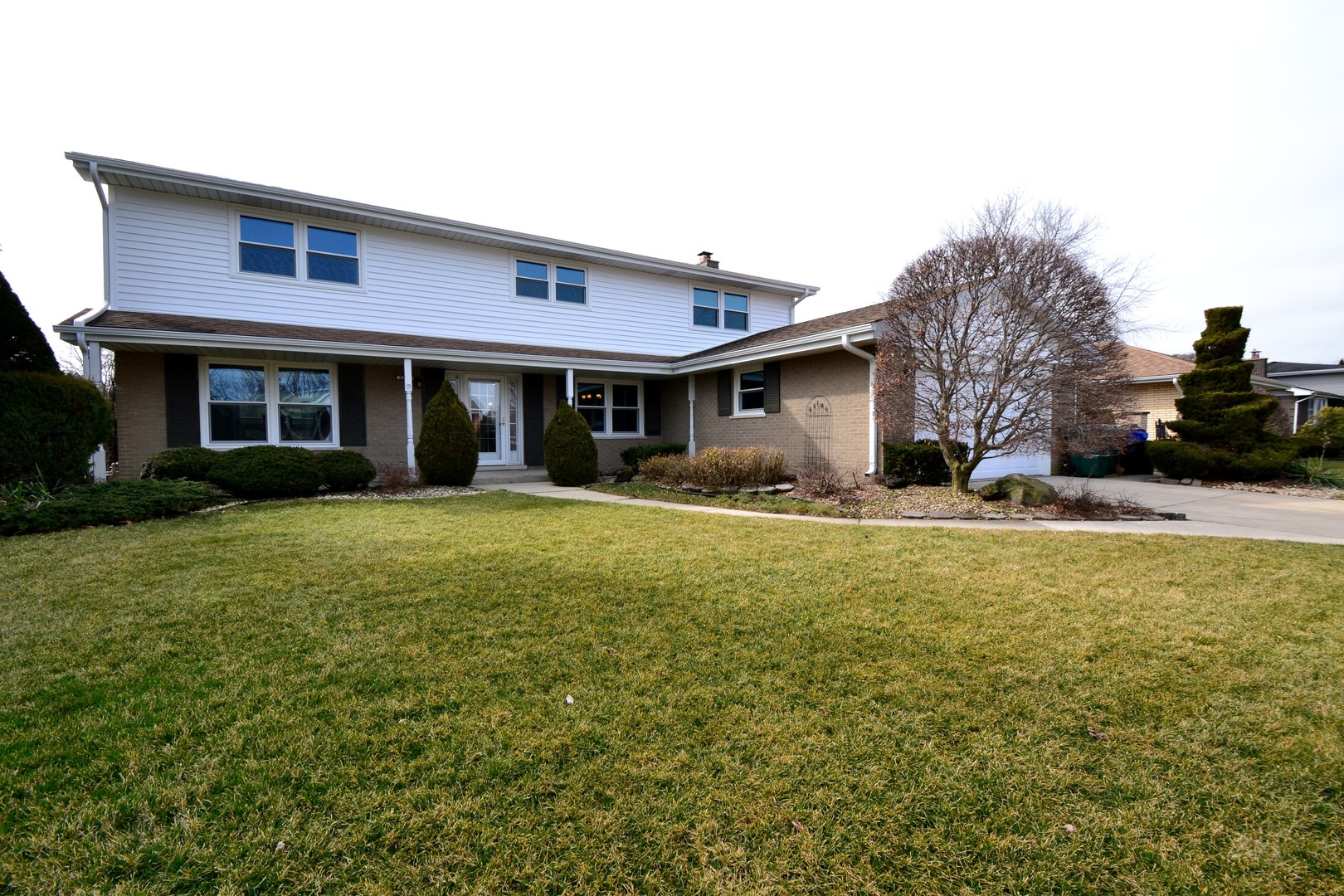 Luxury Homes for sale in Palos Heights, Illinois Palos Heights MLS