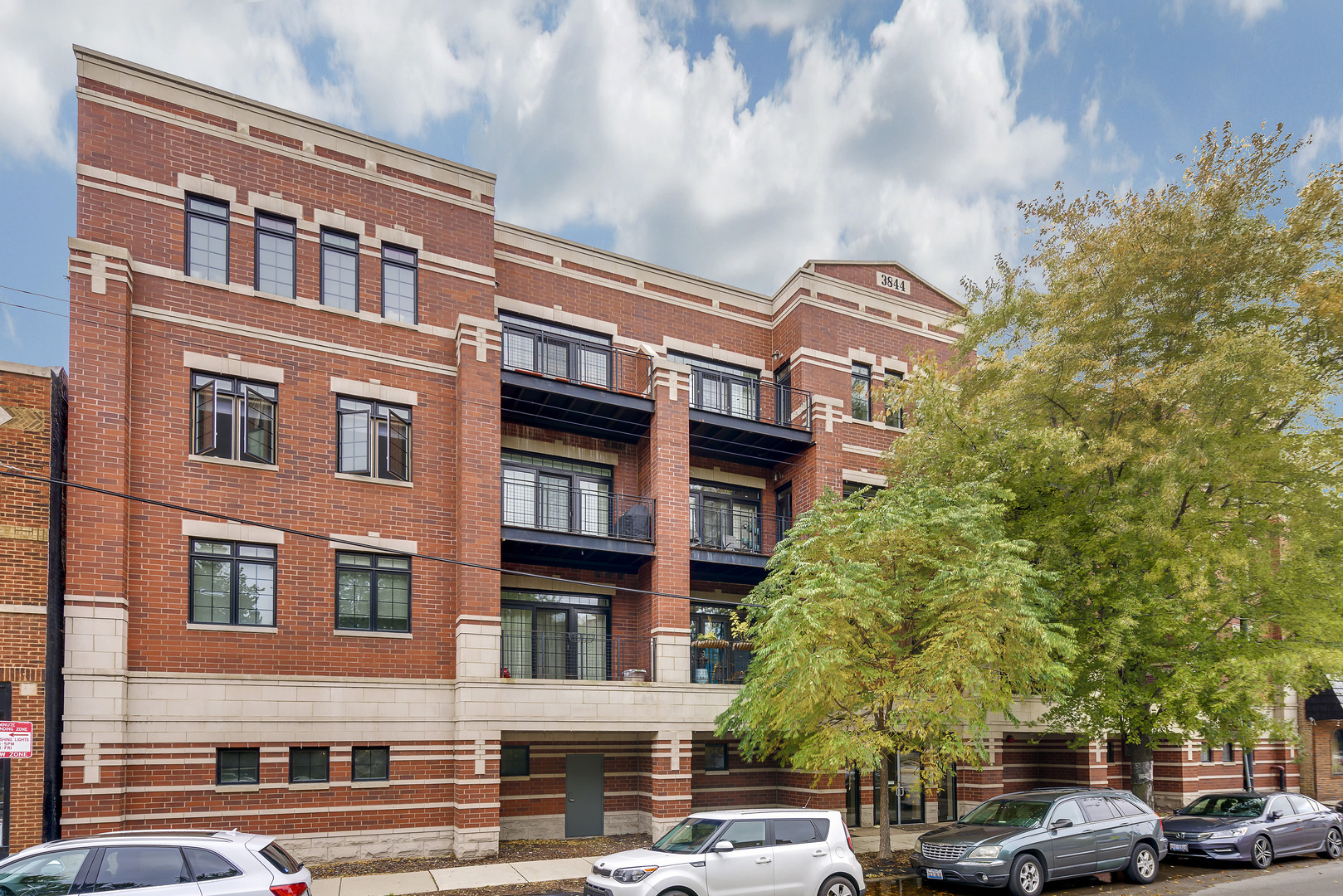 3844 N. Ashland #21
