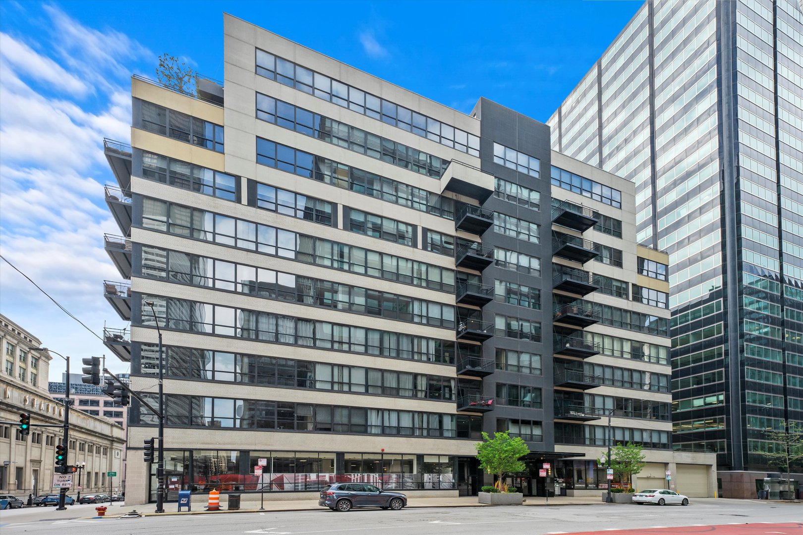 130 S Canal Street, Unit 9r, Chicago, Il 60606