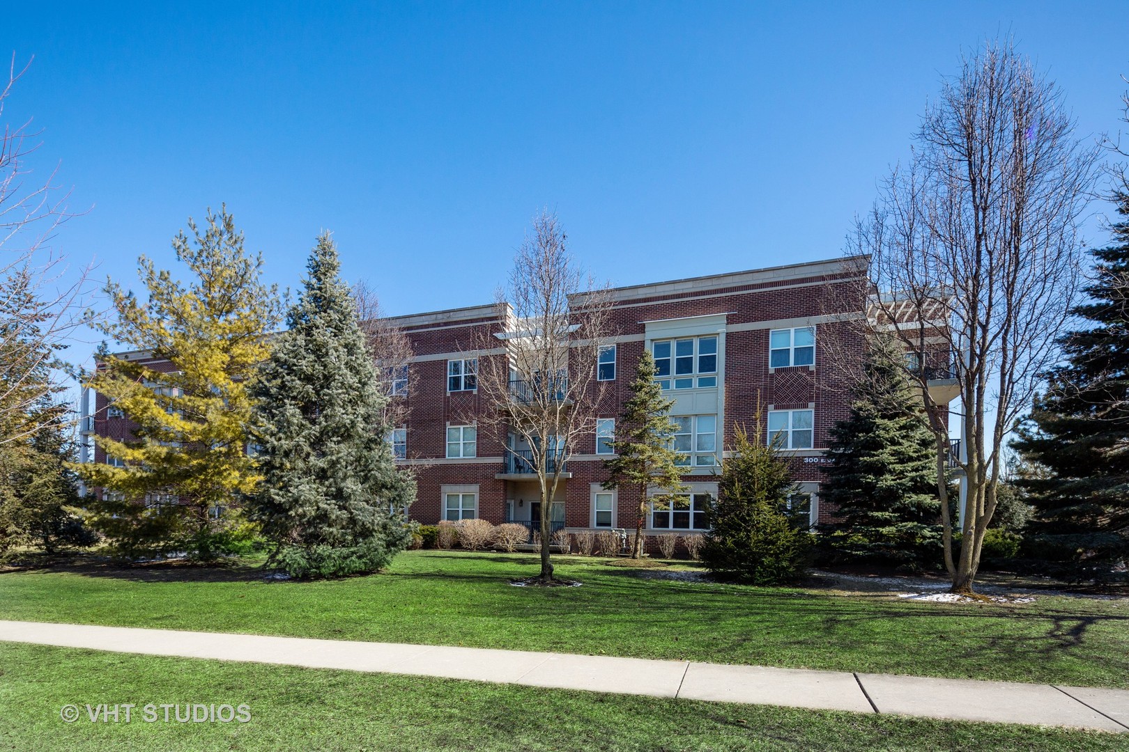 Condos for sale in Libertyville, Illinois Libertyville MLS