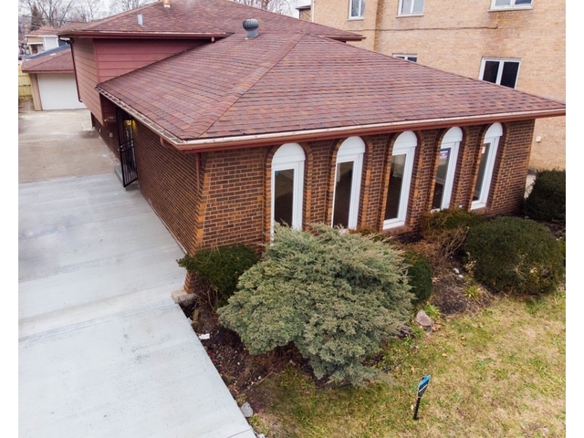 Luxury Homes for sale in Calumet City, Illinois | Calumet City MLS