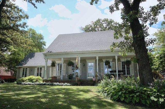 41W419 Plato, ELGIN, Illinois