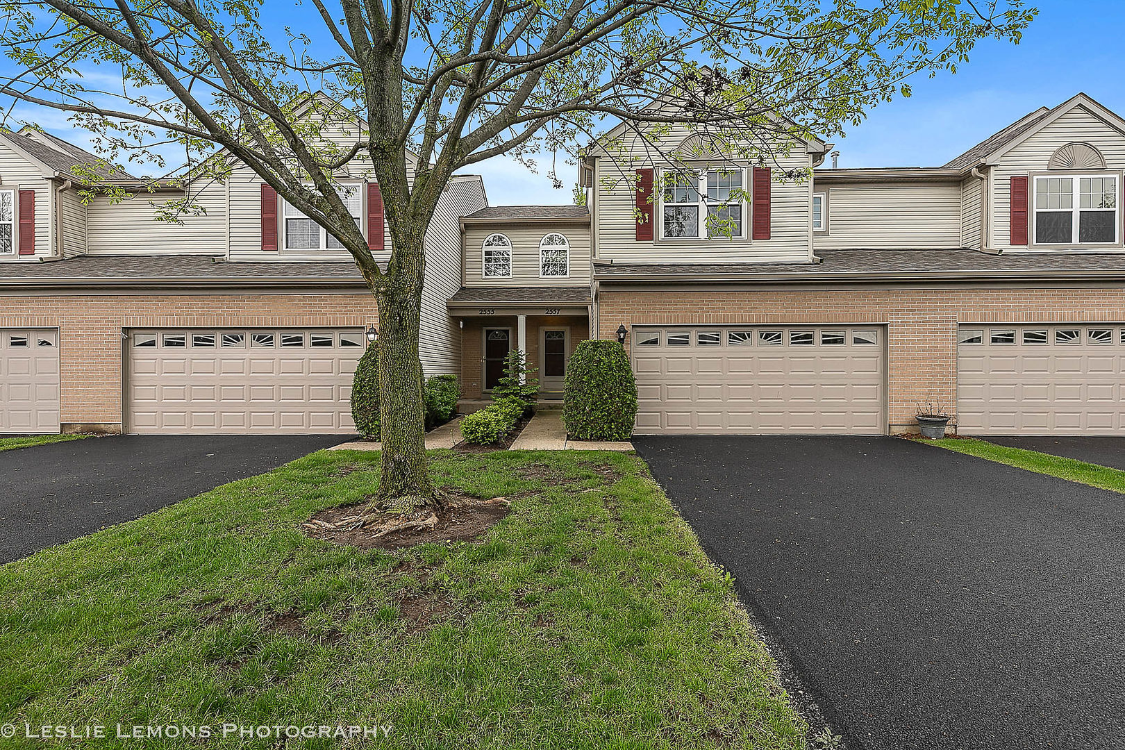 2557 Heritage, Geneva, Illinois