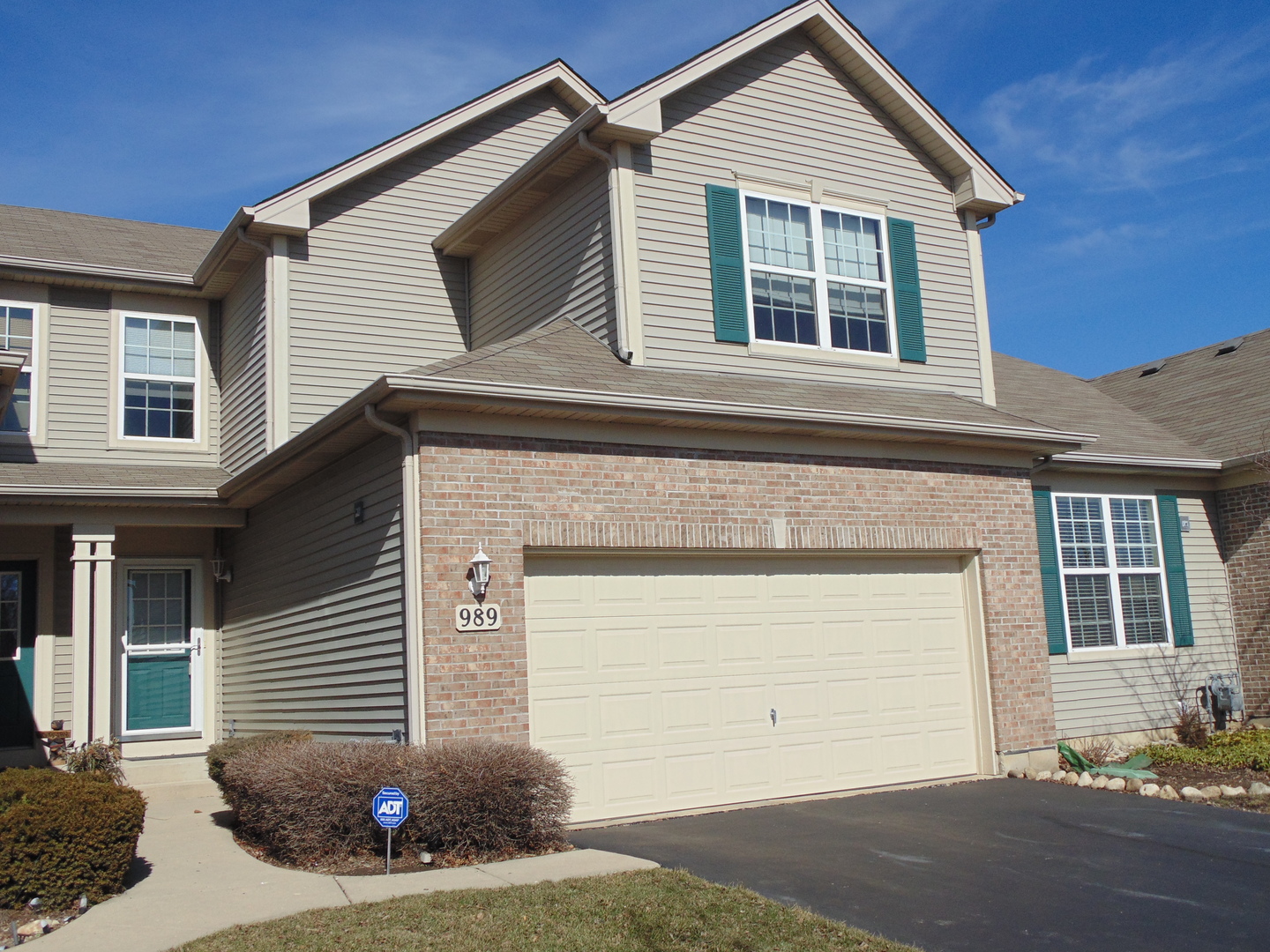 989 Oak Ridge, ELGIN, Illinois