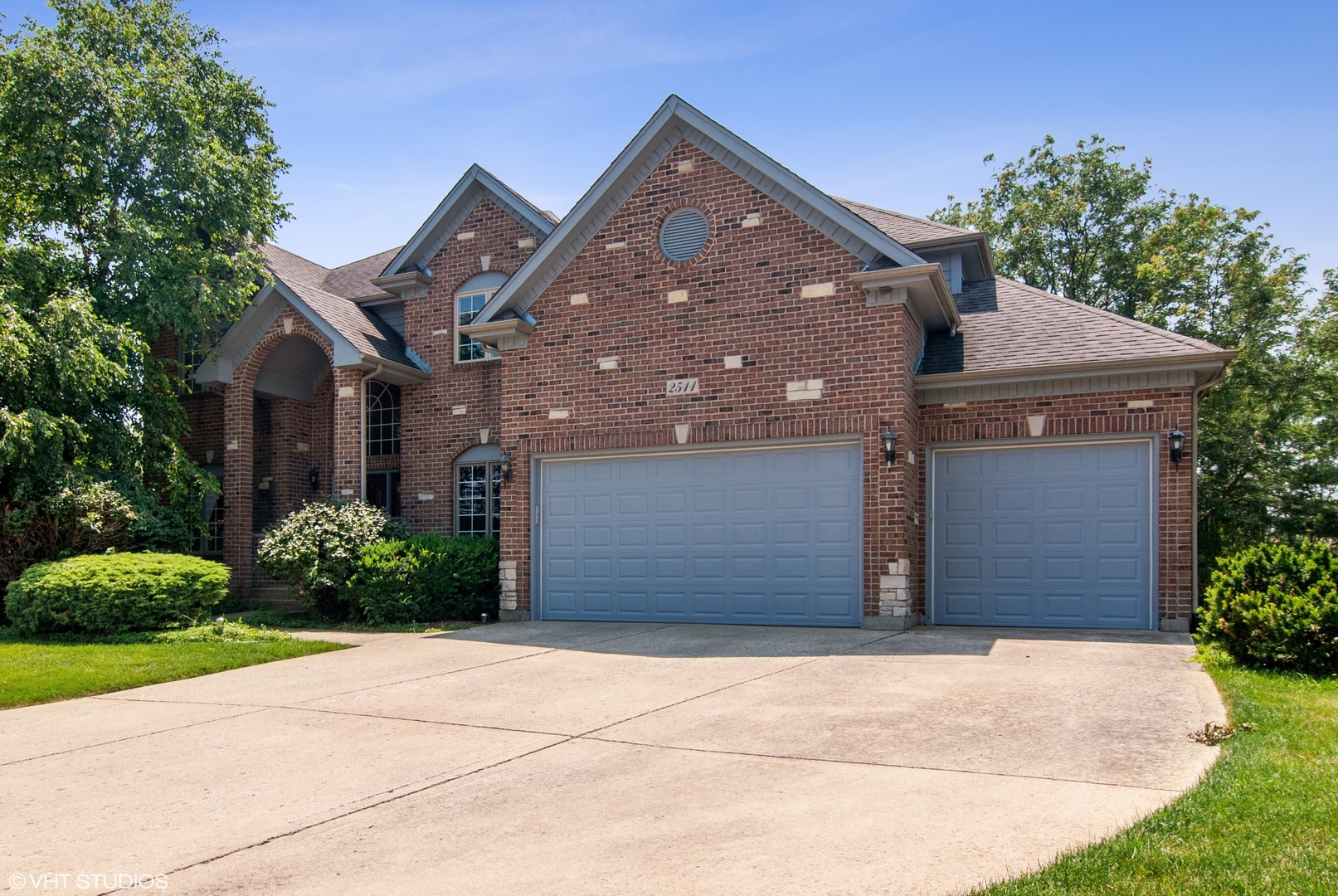 2511 BROOKSTONE, Aurora, Illinois
