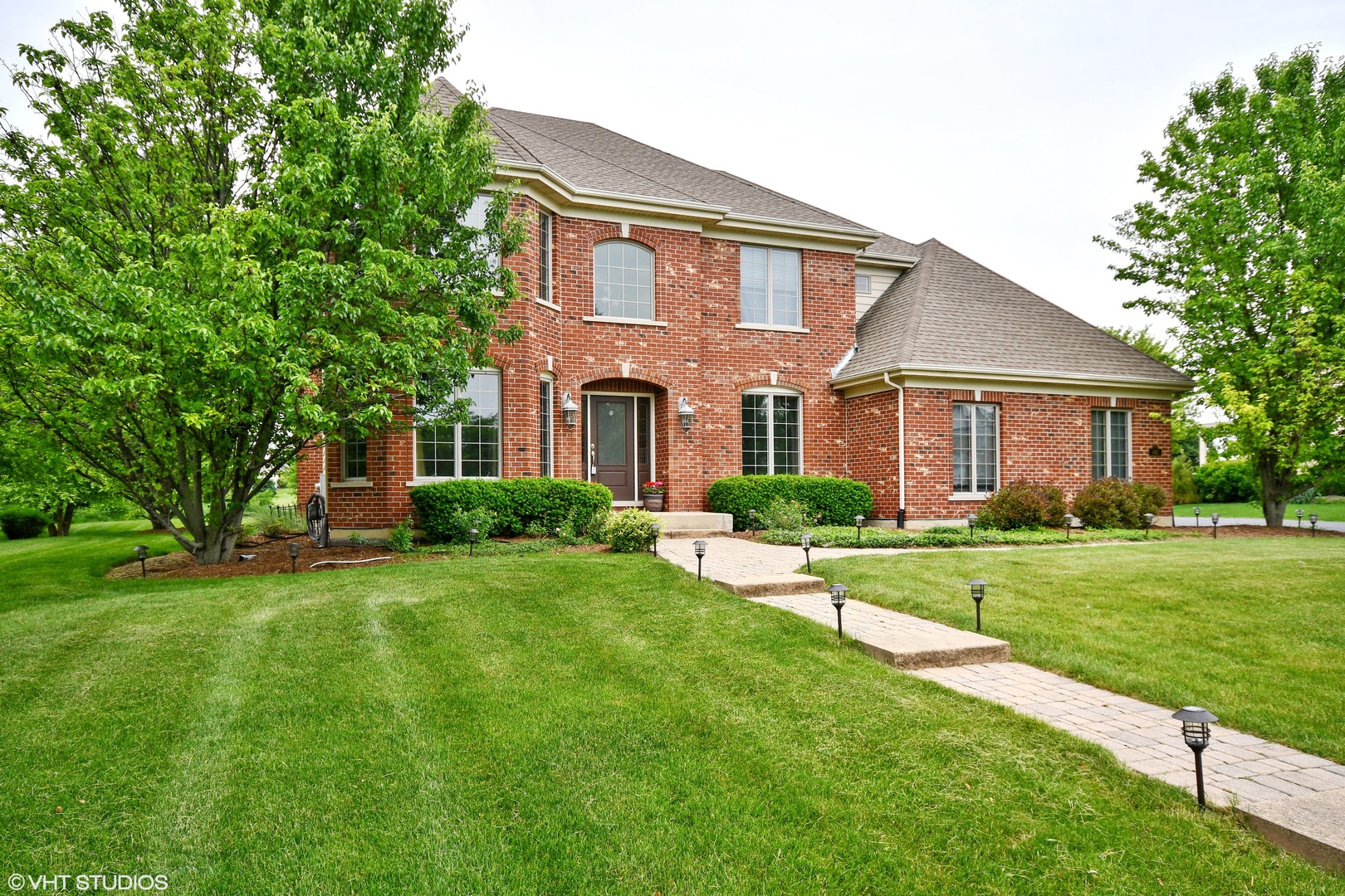 562 North MEADOW VIEW, ST. CHARLES, Illinois