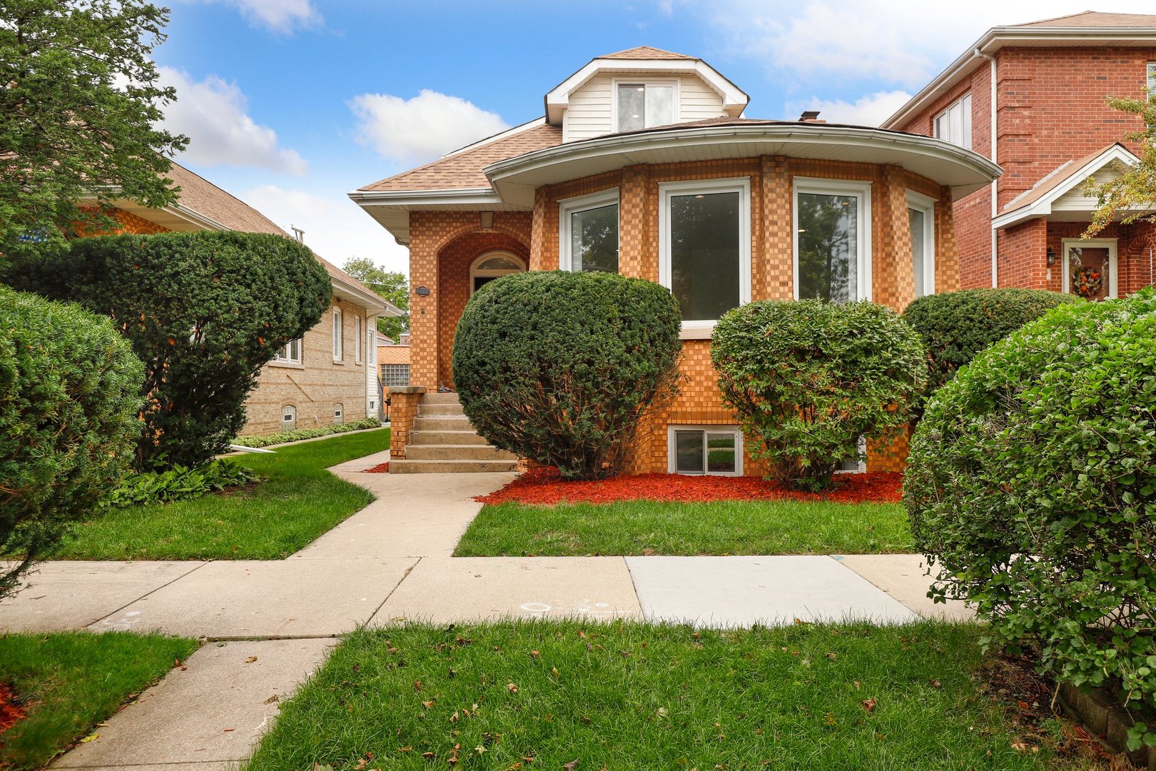 Edgebrook Real Estate & Edgebrook Chicago Information
