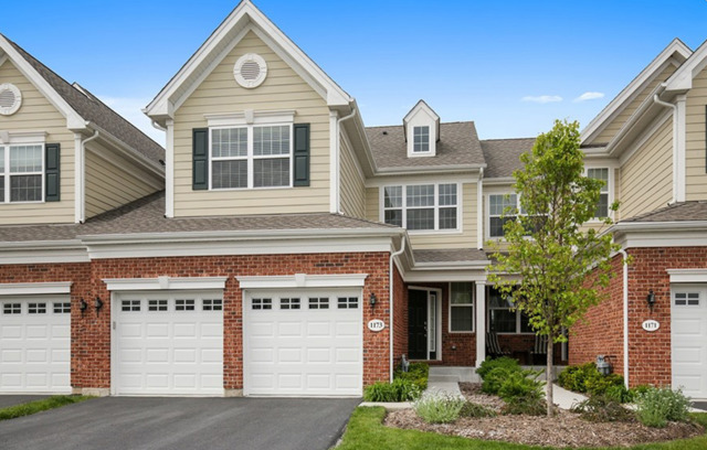 1261 Falcon Ridge, ELGIN, Illinois