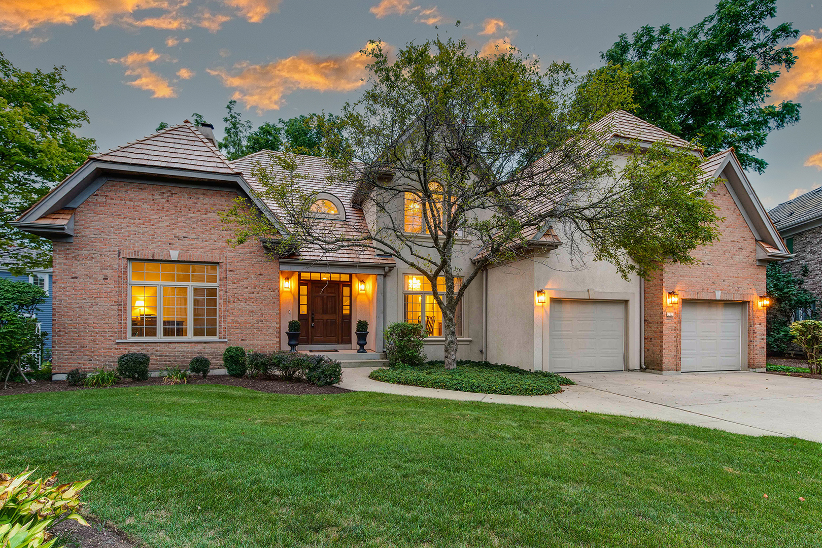 212 Carriage Hill Circle, Libertyville, Il 60048