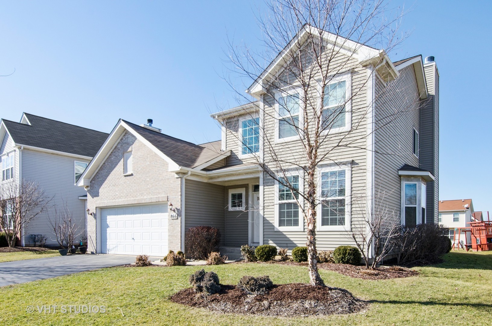 866 Oak Ridge, ELGIN, Illinois