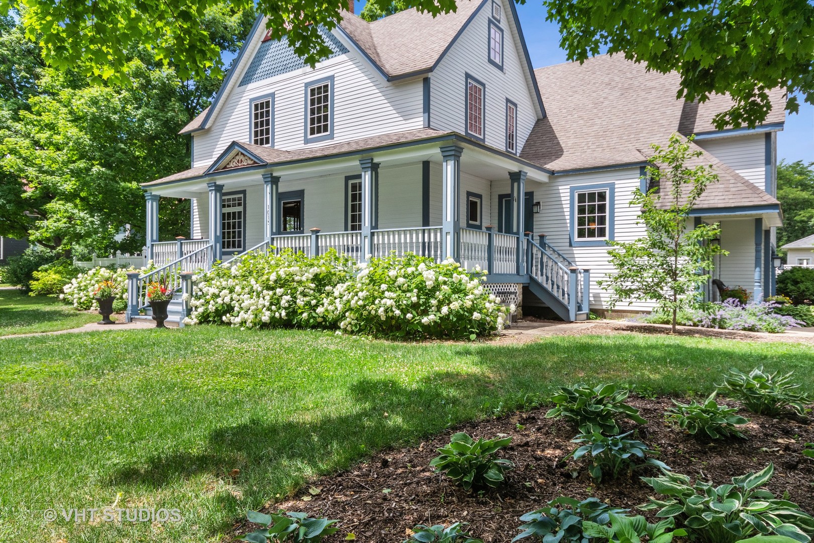 1013 Main, Batavia, Illinois
