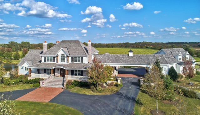 9N655 Kendall, ELGIN, Illinois