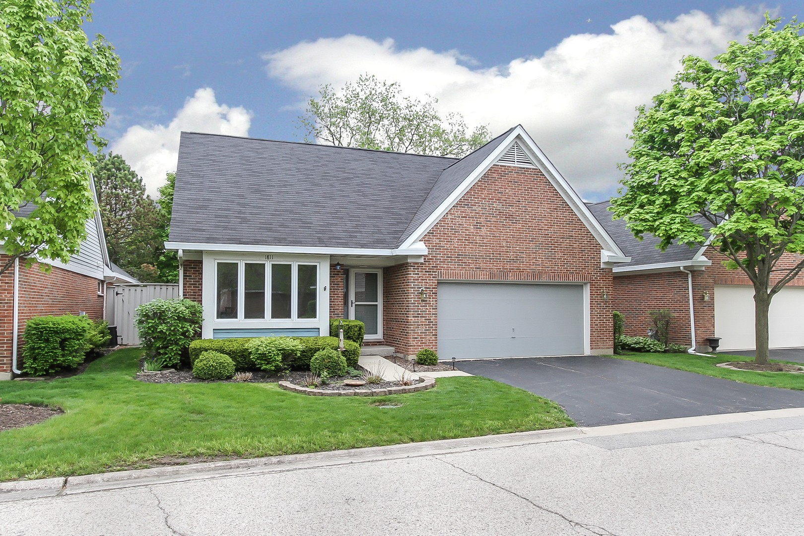 Homes for sale in the Arlington on the Ponds subdivision ARLINGTON