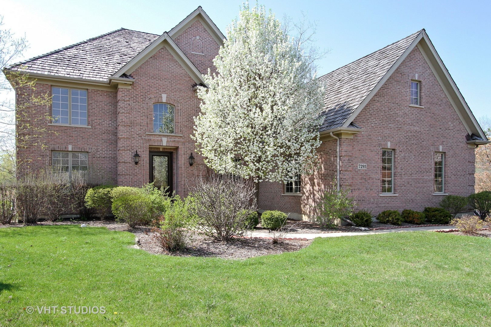 Homes for sale in the Ravenna subdivision Long Grove, Illinois Real