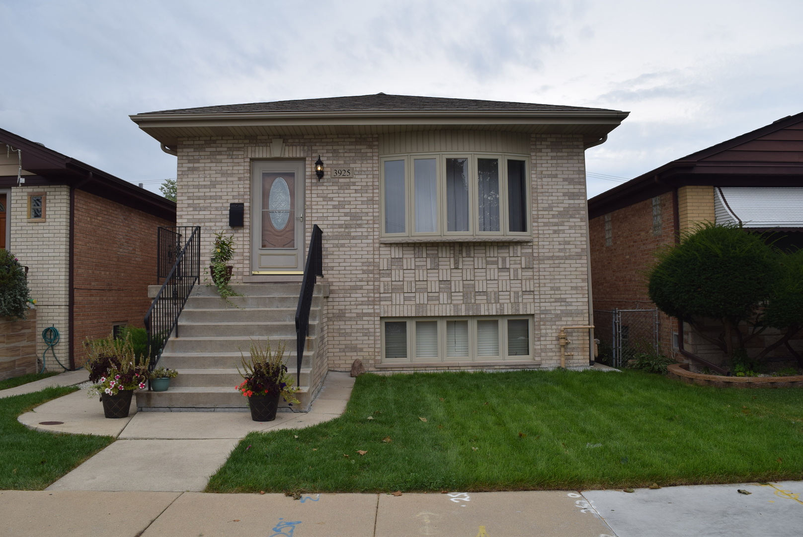 Belmont Heights Real Estate & Belmont Heights Chicago Information