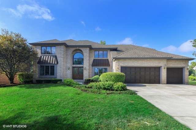 Luxury Homes for sale in Darien, Illinois | Darien MLS | Darien Real Estate