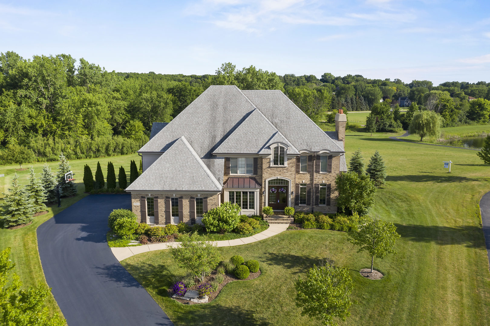 39W161 Long Meadow, St. Charles, Illinois