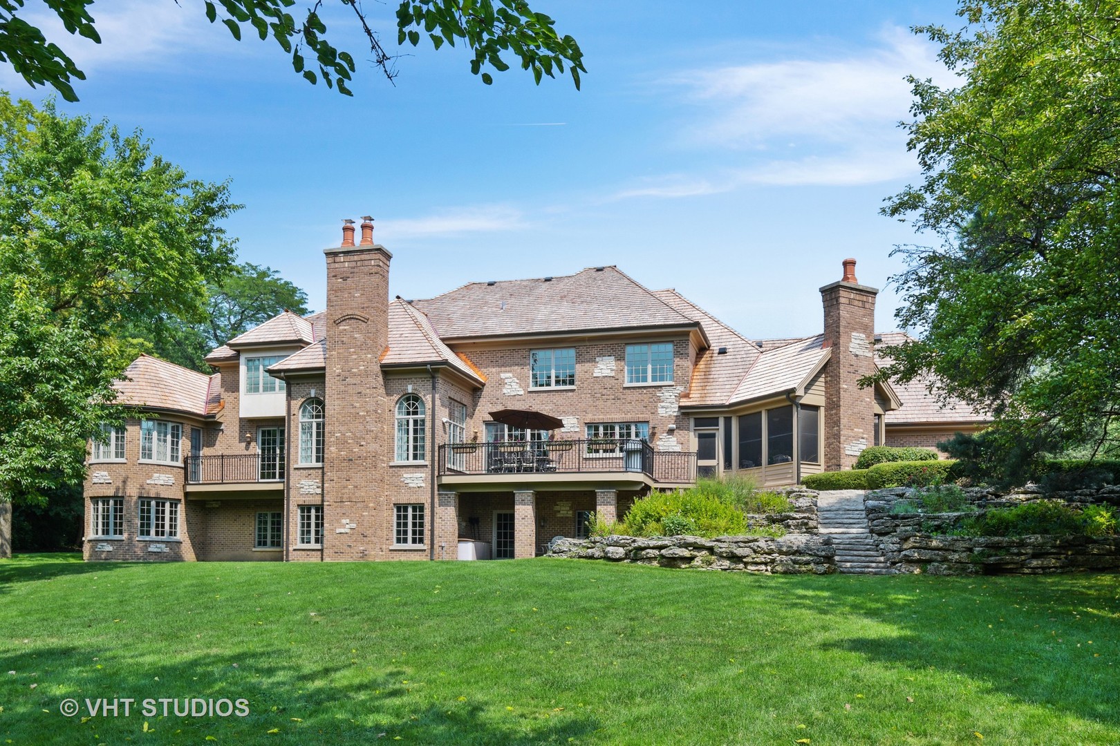 Homes for sale in the Countryside Lake subdivision Mundelein