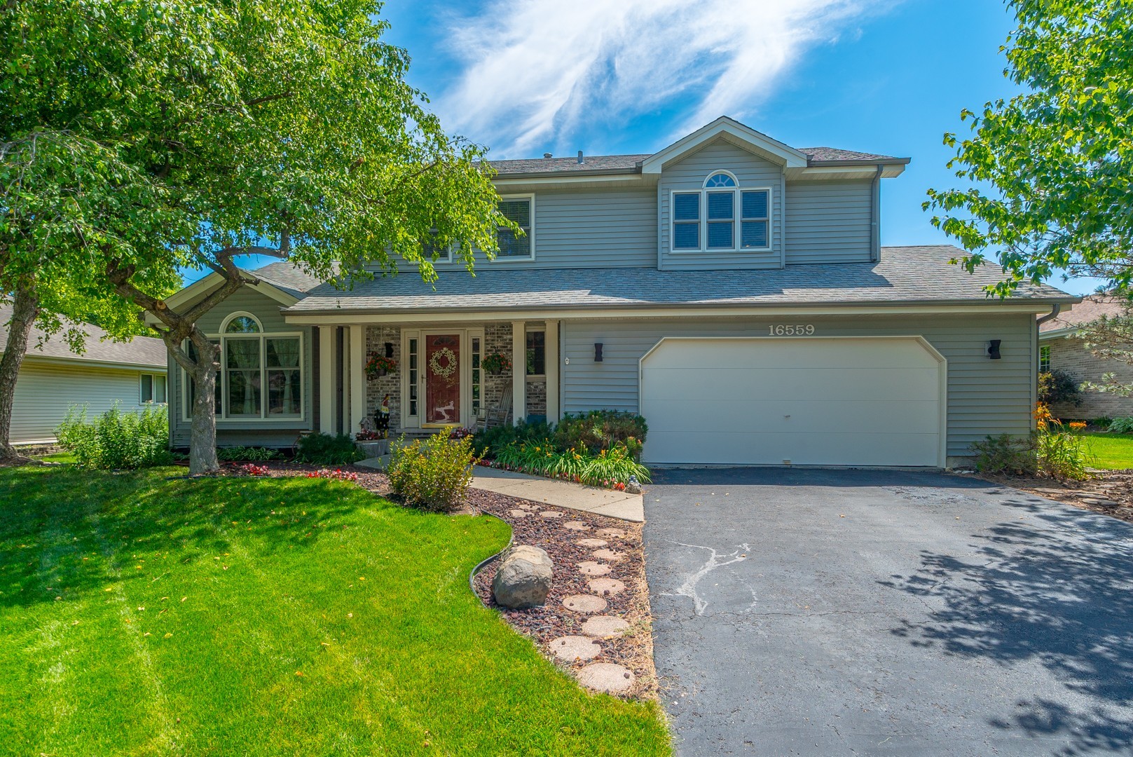 Homes for sale in the Winding Creek subdivision Plainfield, Illinois