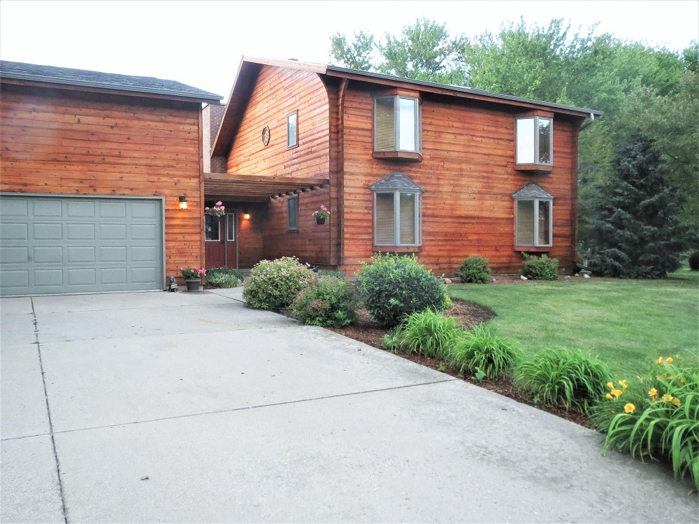 Luxury Homes for sale in Dixon, Illinois Dixon MLS Dixon Real Estate