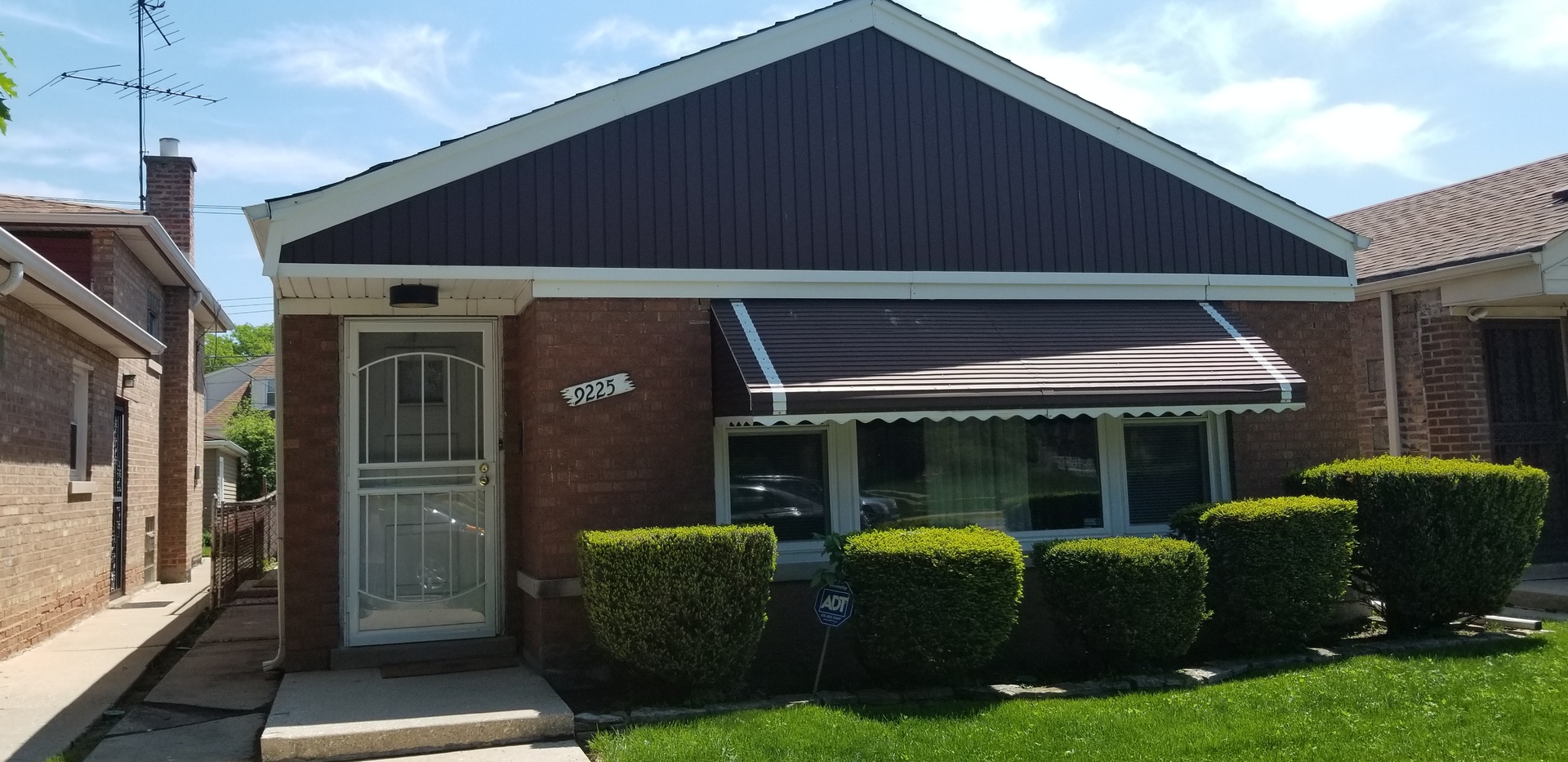 Pill Hill Real Estate & Pill Hill Chicago Information