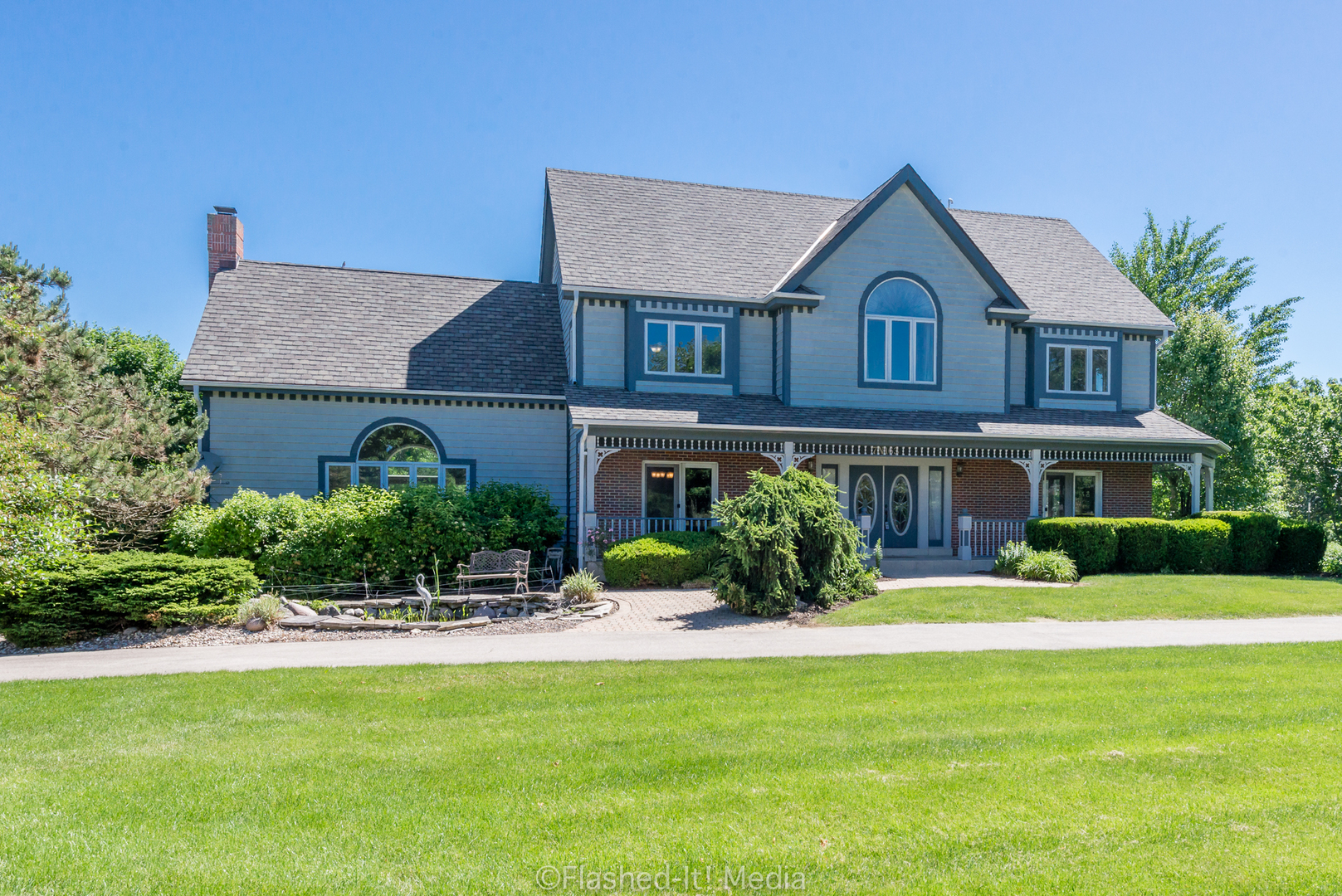 7N163 Whispering, ST. CHARLES, Illinois