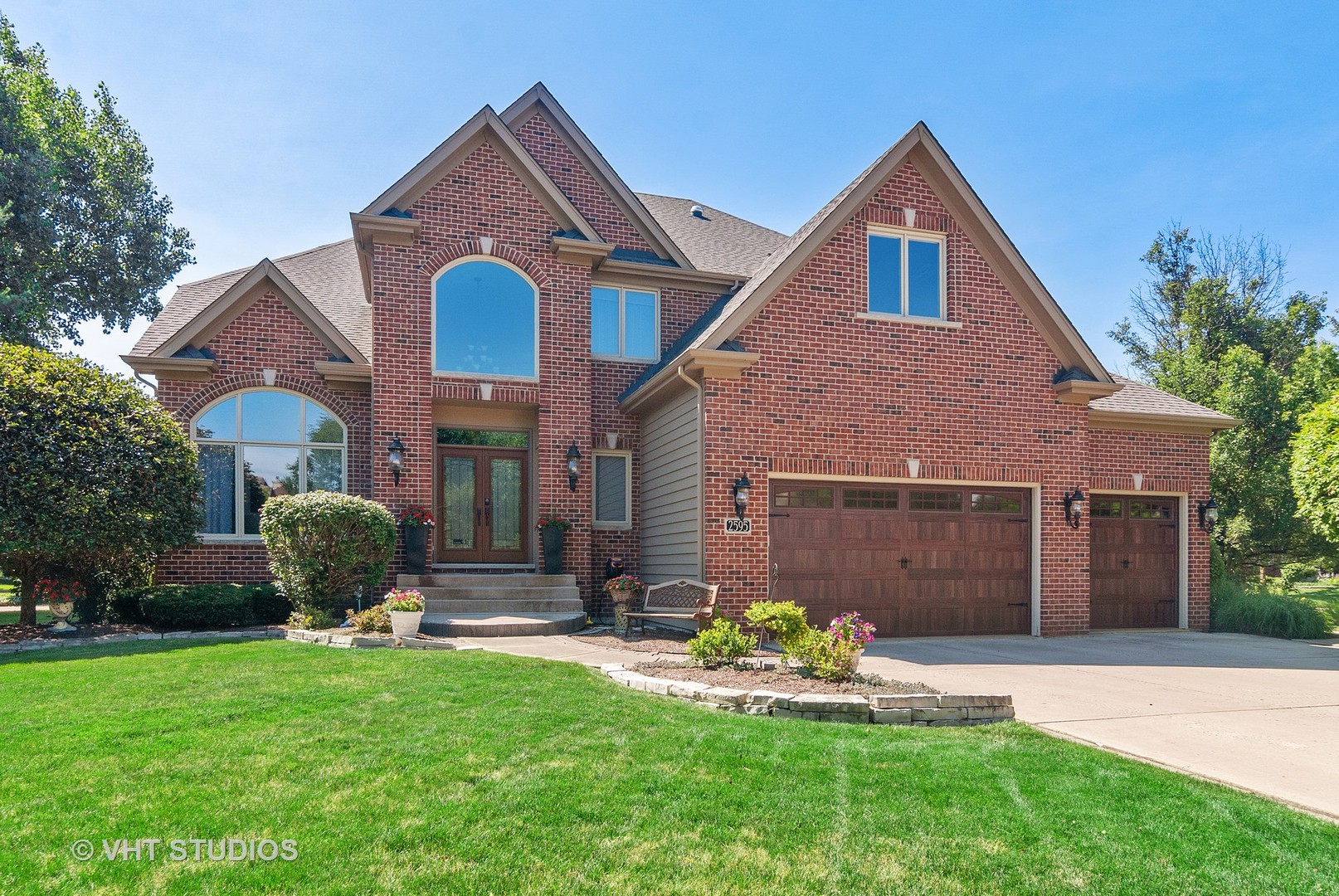 2595 Katie, Aurora, Illinois