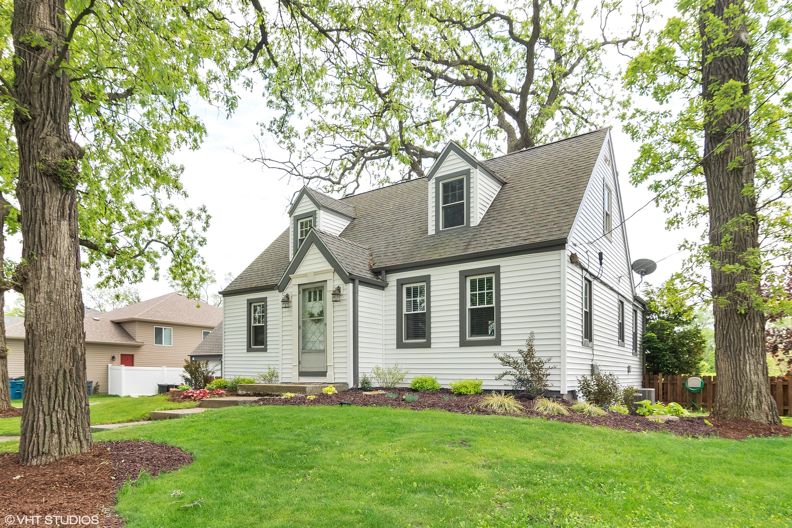 Luxury Homes for sale in Bensenville, Illinois Bensenville MLS Bensenville Real Estate