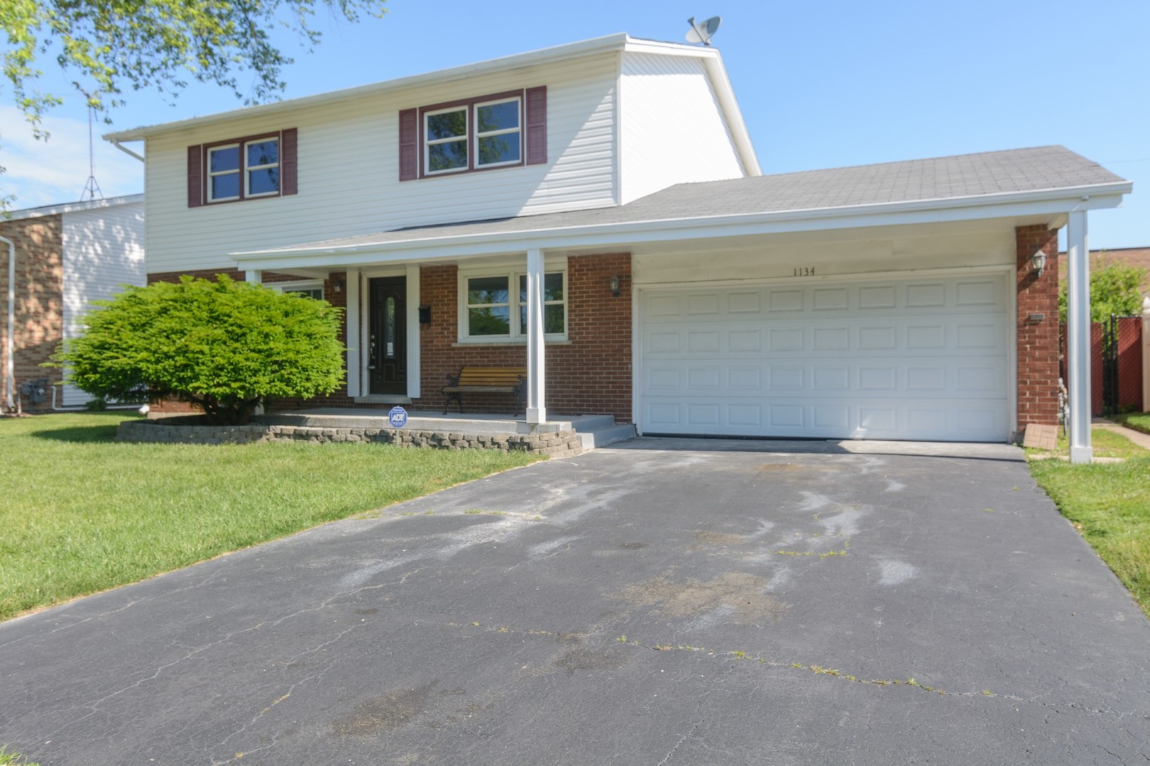 4 bedroom Homes for sale in South Holland, Illinois South Holland MLS