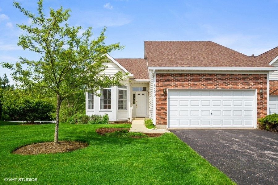 Condos for sale in Woodstock, Illinois Woodstock MLS Woodstock Real