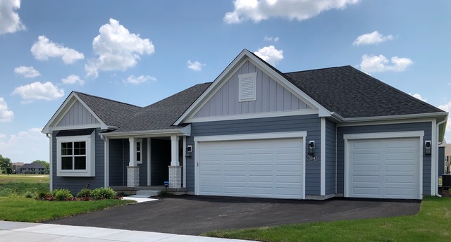 3647 Waterscape, Elgin, Illinois