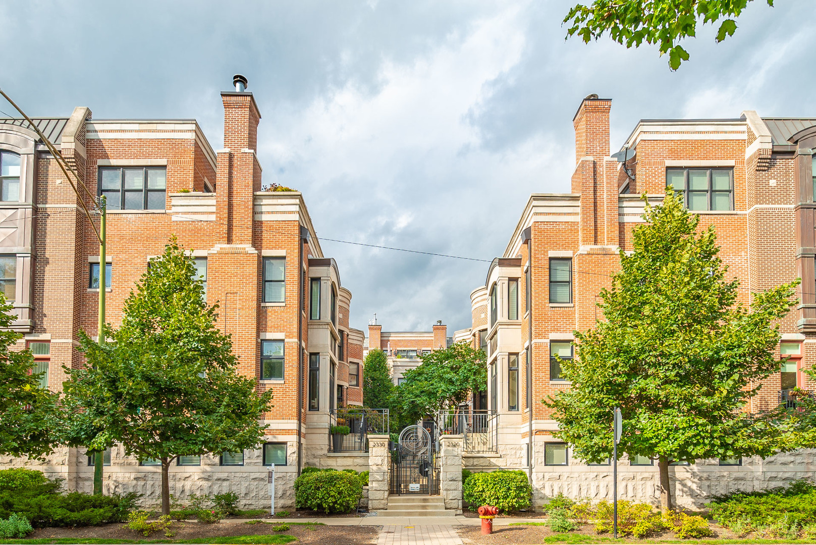 Bucktown Real Estate & Bucktown Chicago Information