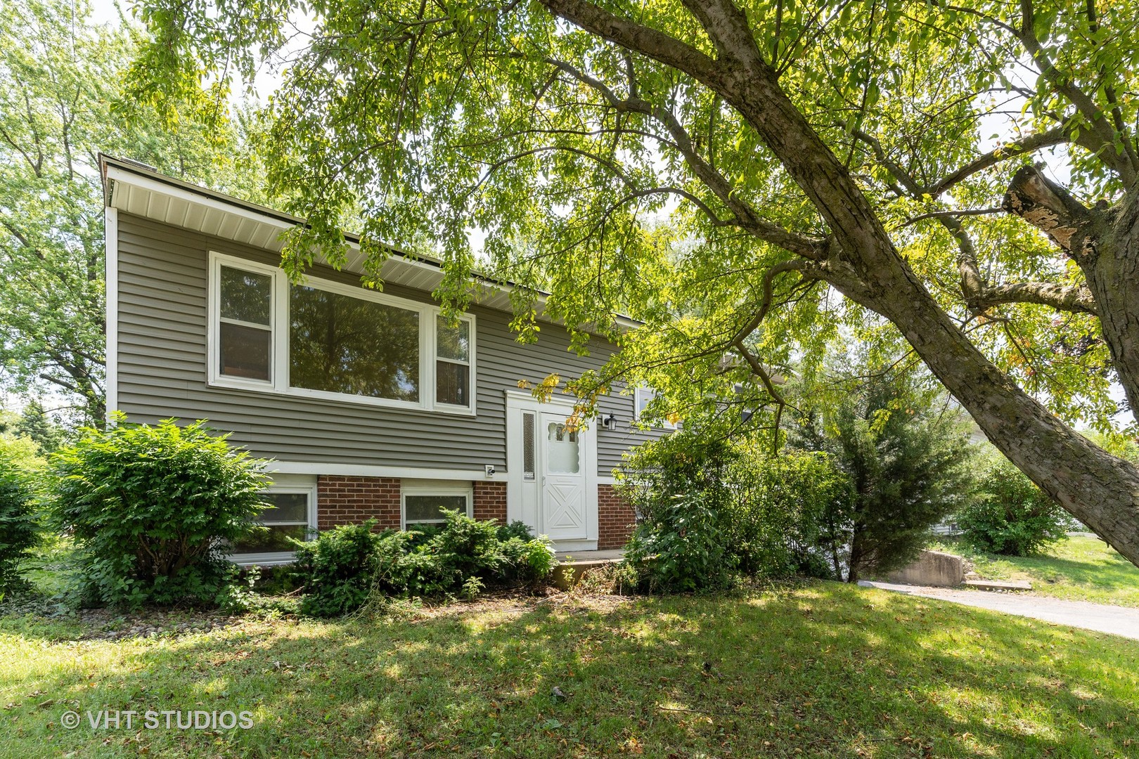 Luxury Homes for sale in Hanover Park, Illinois Hanover Park MLS