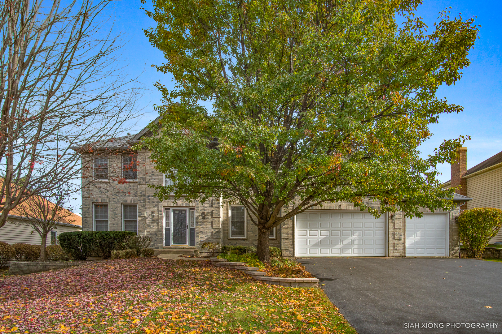 988 Black Walnut, Sugar Grove, Illinois