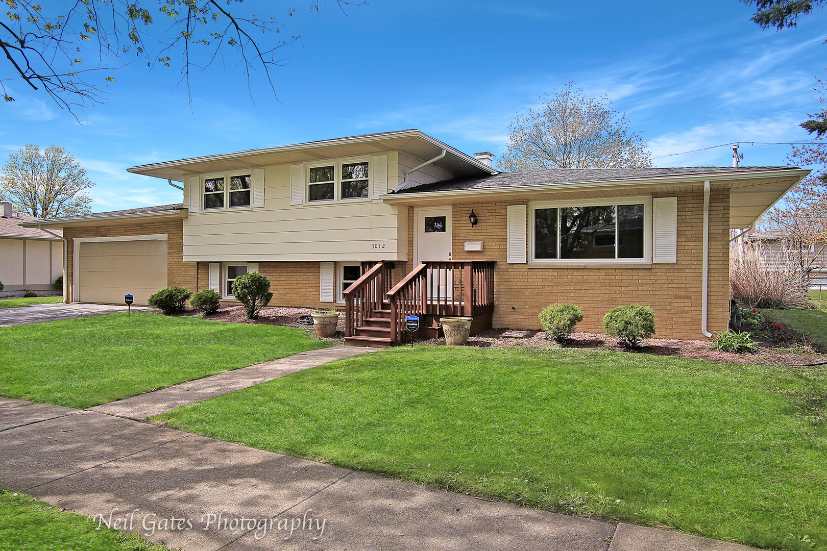 Homes for sale in the Oakwood Estates subdivision Lansing, Illinois