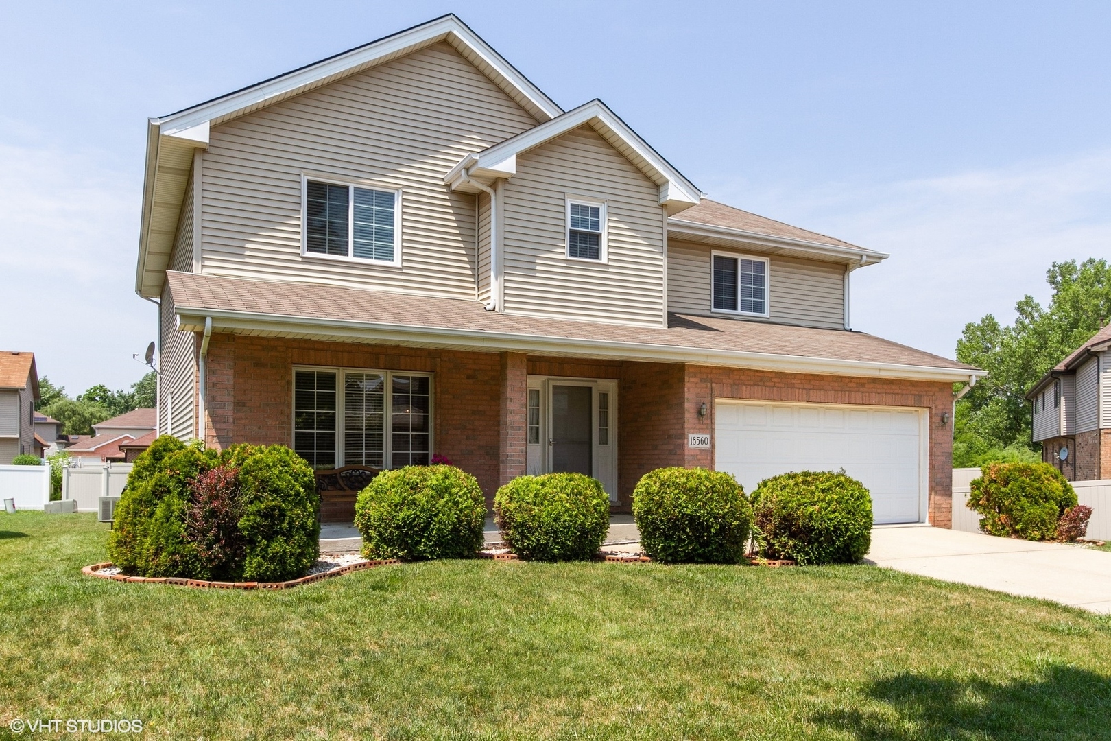 Luxury Homes for sale in Country Club Hills, Illinois Country Club