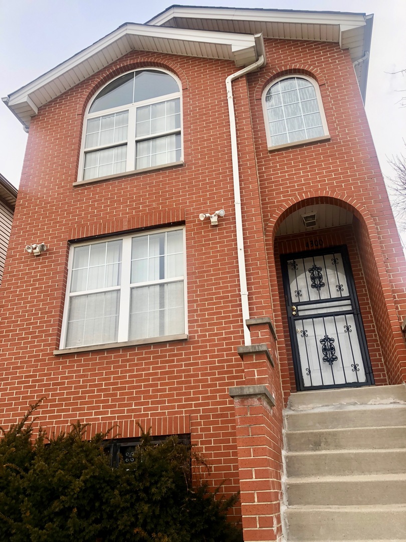 West Garfield Park Real Estate & West Garfield Park Chicago Information